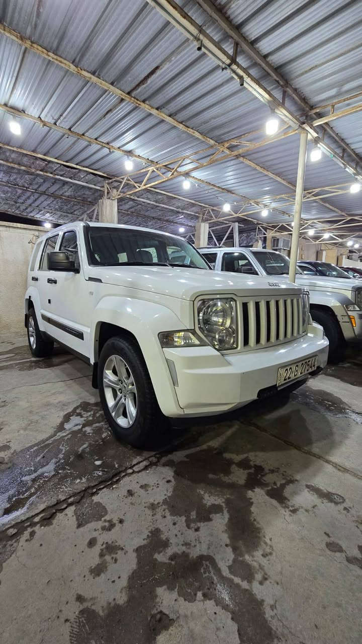 جيب ليبرتي موديل 2012
خـلـيـجـي شركة نيڤا كفاله عامه 
فول مواصفات فتحه سقف تحكم ستيرن كروز سرعه فور ويل اوتو شاشه جبيره قلاب سماعه دمام 
كامره خلفيه حساسات قماره شامو داخل نضيف 100٪ سياره على وضع شركه مابيها نقص ابد محرك وكير وحداديه وتخم تاير جديد نصبتها احله من صور رقم اربيل دولي جديد هزه جديده تحويل وكاله حاضر مكان السياره البصرة 
السعر 120 وبيها مجال للشراي


**إذا كنت صاحب هذا الإعلان وتريد حذفه لأي سبب، رجاءا أرسل رسالة إلى الدعم الفني**