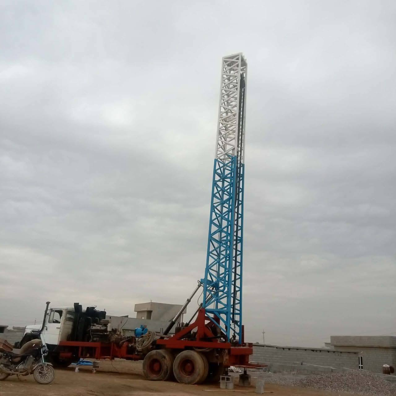 اعاده النشر
بسبب الوعود 
بيع مستعجل 
مكلف بل نشر 
🔴 للبيع جهاز حفر آبار ارتوازية 🔴
• عملي جديد
• الجهاز شغّال وجاهز للعمل
• عدد الأستانات: 20 أستانة
• طول الأستانة: 9.5 متر
• الحجم: 3.5 إنج
• رقم دولي تحويل ثاني يوم
• السنوية نافذة لغاية 2028
• مناسب لحفر الآبار العميقة
الاتصال على الرقم 
***********
