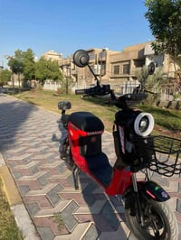 ار 9للبيع نضيفه  5بطاريات كبار  مكاني بغداد  السعر 375 07700605675