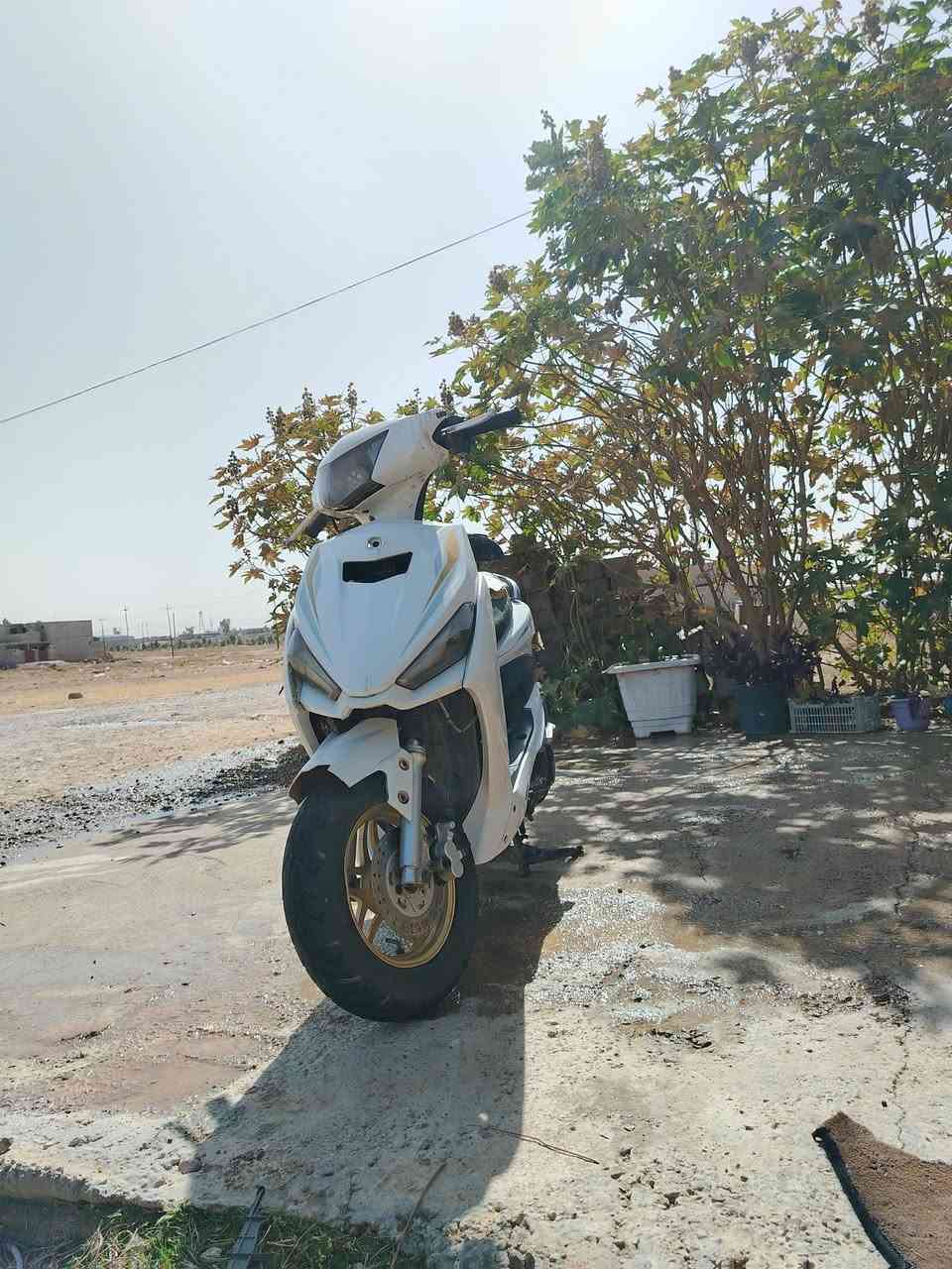 سلام عليكم هايا ثعلب كله شغال كهربائياتها كلها شغاله نقره سلف بس الهندر ولا كل شيء بيها شغال 350 وبها مجال


**إذا كنت صاحب هذا الإعلان وتريد حذفه لأي سبب، رجاءا أرسل رسالة إلى الدعم الفني**