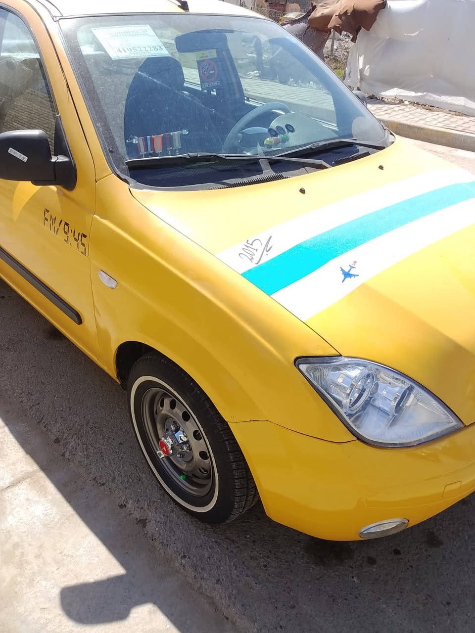 السلام عليكم طيبه موديل 2015 رقم بغداد انكليزي كير مكينه تبريد خير من الله صدر جديد تخم تاير داخله حلو كامره خلفيه السياره جاهزه ما تصرف عليها كبل للشارع بيها طخه ليوره 
مكاني بغداد الحسينية الراشديه 
رقم الهاتف ***********
السعر 34 وبيه مجال
