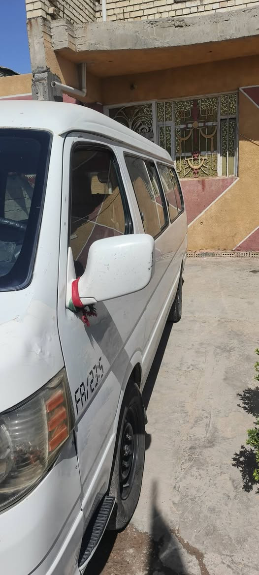 ‏جنبي موديل 14 السيارة مكفولة من الصبغ و الضربة
‏بيها باردات قليل و رقم واسط و السنوية بعد شهر تنتهي 
‏السعر 85 و بيها مجال و مكينة و كير و اكسن مكفولات 
‏سيارة حلوة و ما بيها صبغ *********** العنوان بغداد قرية السعادة
