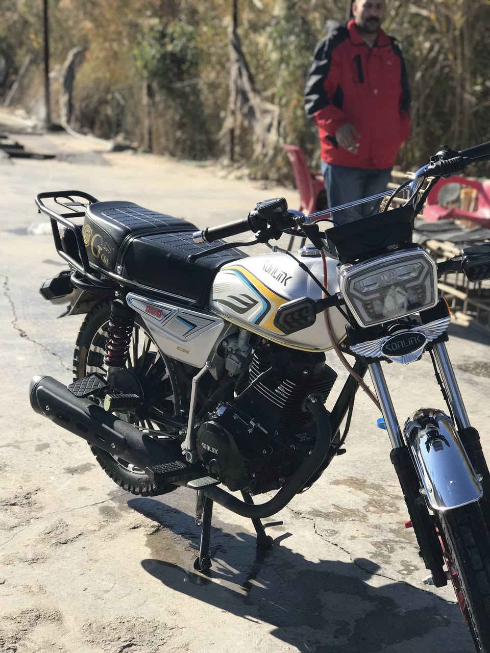 سلام عليكم دراجه سونك للبيع موديل ٢٠٢٥ طالعه بشهر ١١ الدراجه كلشي شغال بيها وحيل نضيفه استعمال قليل مكينه ٢٠٠ سيسي اوراق سعر خاص او مراوس بوليس من ١٣ وفوك


**إذا كنت صاحب هذا الإعلان وتريد حذفه لأي سبب، رجاءا أرسل رسالة إلى الدعم الفني**