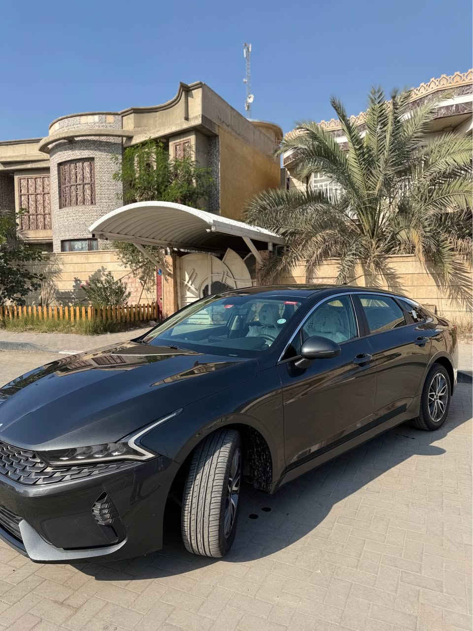 K5 2022 خليجي
لون نفطي مكينة 2000 دوش كير AT ماشية 54
بيها فقط بارد بالداير مال الباب الخلفي باقي السيارة كفالة من كلشي عليها سستم حماية PPf
مواصفات السيارة عادية
شاشة كار بلاي وكاميرا ومثبت سرعة
188 وبيها مجال جداً بسيط
مكاني البصرة
*********** البصرة, العراق
