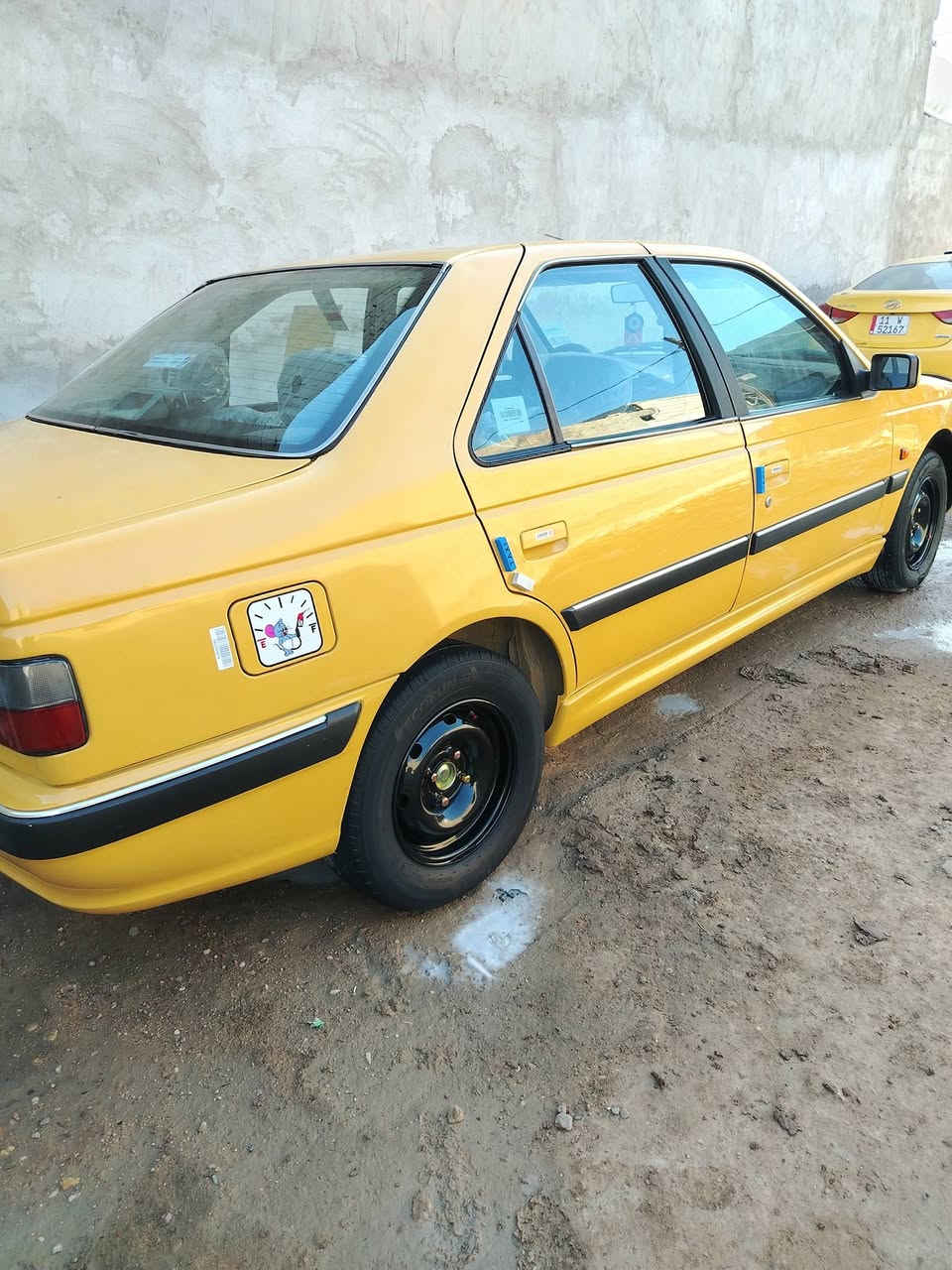 السلام عليكم بيجو بارص 2015 رقم بغداد شرط التحويل كير ومكينه جدد مكينه فرنسي تخم تاير جديد تبريد شغال سدر جديد كهربيات كله شغال مكفول لا كص ولا تبديل عنوان بغداد السفتساره عله الرقم ***********
