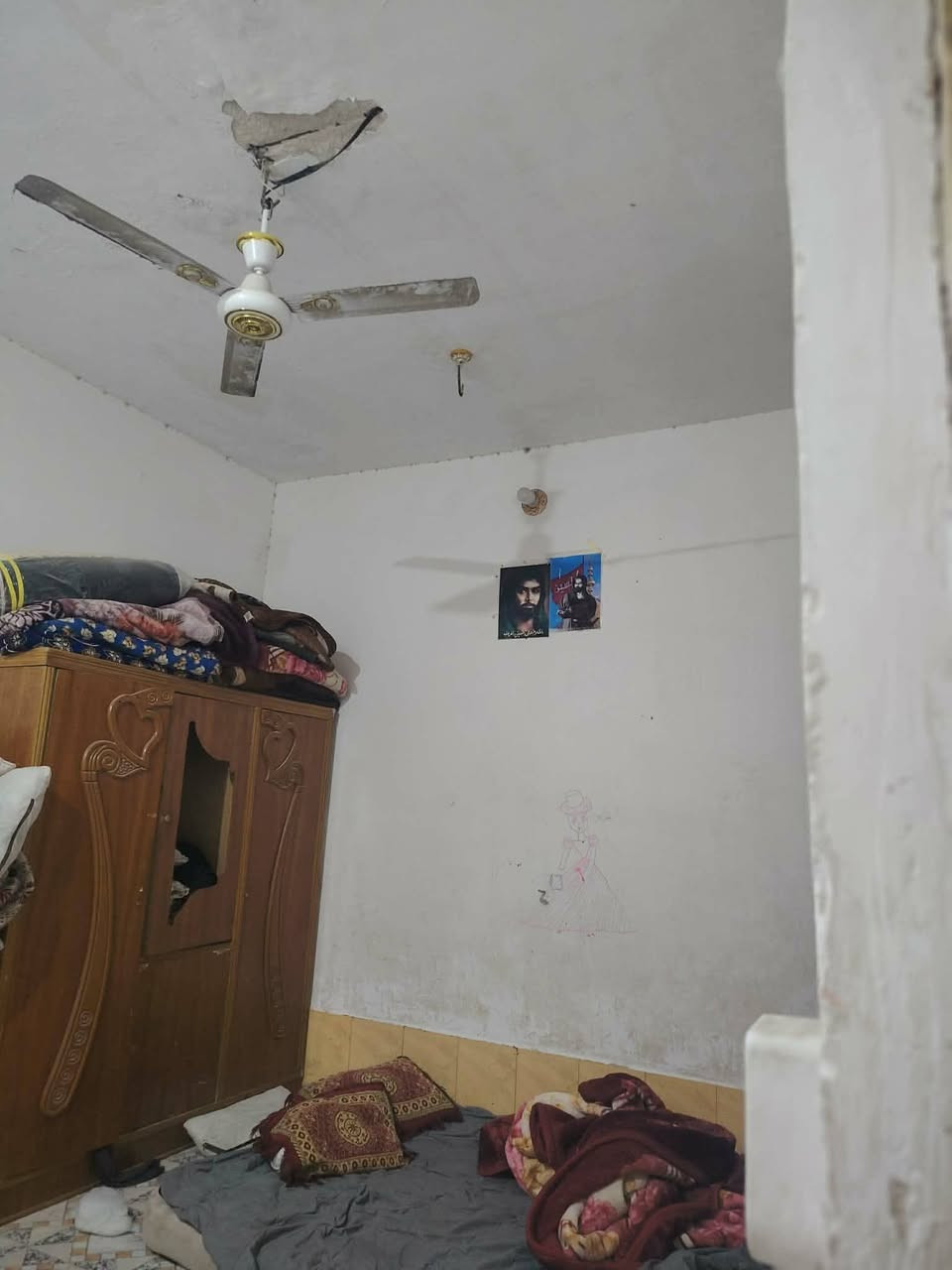 اقصاد اقصاد اقصاد بسم الله الرحمن الرحيم بيت للبيع المساحه 100 متر طابق ونص طابو صرف حي النداء شارع مجمع بيتي عمود 54 قرب شارع 60 الاول ا اقصاد مقدمه 45 والشهر 400 السعر الكلي 85 مع المجال يحتوي على غرفتين +صاله+مطبخ+استقبال+حمامات خارجيه وداخليه بناء طابوك اساس وسقف صب كونكريت للاستفسار ***********
