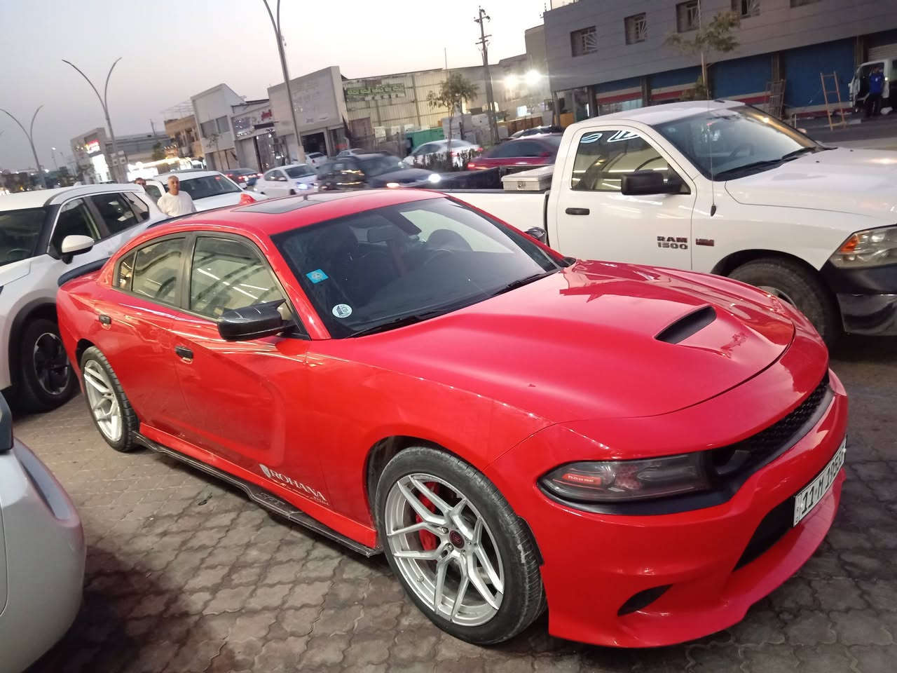 جارجر ٢٠٢٠ سكات فول مواصفات قطعه وحده صبغ فقط سياره جديده
السعر ٢٣٥ 
***********
