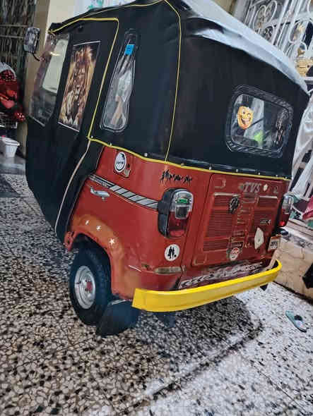 سلام عليكم تكتك للبيع موديل /18/مجفته جديد أوراق اصولي المكان الحمزه الغربي #***********#السعر(2350)قفل
