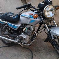 دراجه دايون موديل 17 اوراق أصولي ومثل ماشوفها كدامك بيها نقوصات بسيطه ...