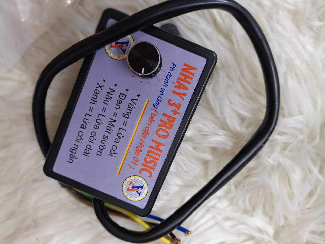 مجموعه أغراض الكتروني تخص سيارات وحاسبة وباقي شرح جوه صور كل شي وسعره واذا شلعه 60 توصيل مجاني


**إذا كنت صاحب هذا الإعلان وتريد حذفه لأي سبب، رجاءا أرسل رسالة إلى الدعم الفني**