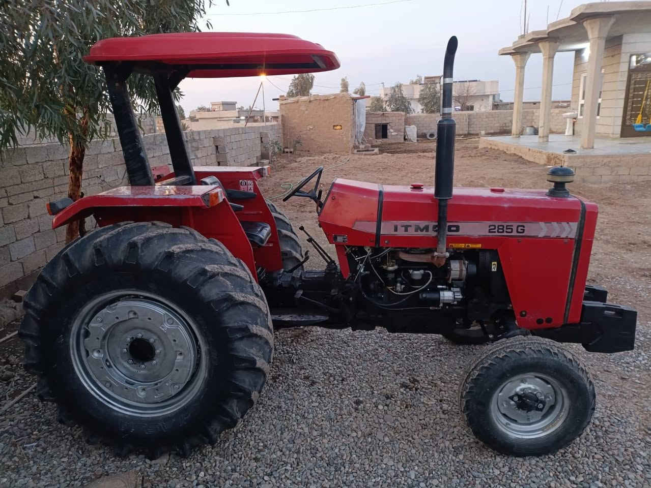 السلام عليكم للبيع مكينه ايراني حجم285 موديل13رقم السليمانيه سعرو77او بي مجال مكاني كركوك تركتر نضيف تايرات اربعه جديد ***********
