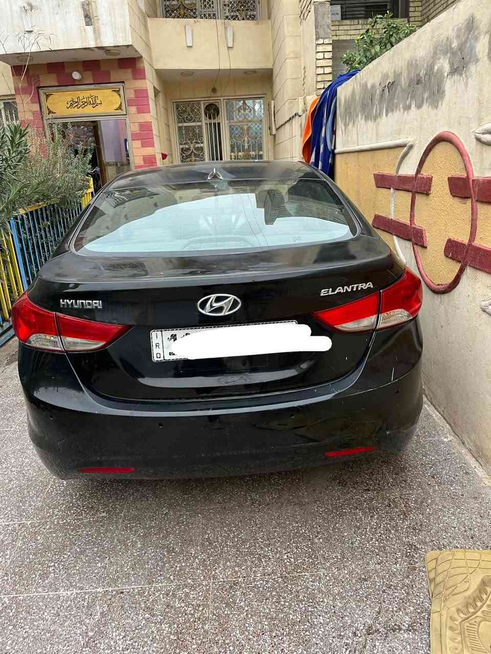 السلام عليكم ورحمة الله وبركاته 
سياره النترا  موديل ٢٠١٤ جديده ما بيه اي شي محرك مالته ١٨٠٠رقم بغداد باسمي سعر ١٠٥بيه مجال حك جيه رقم ***********
