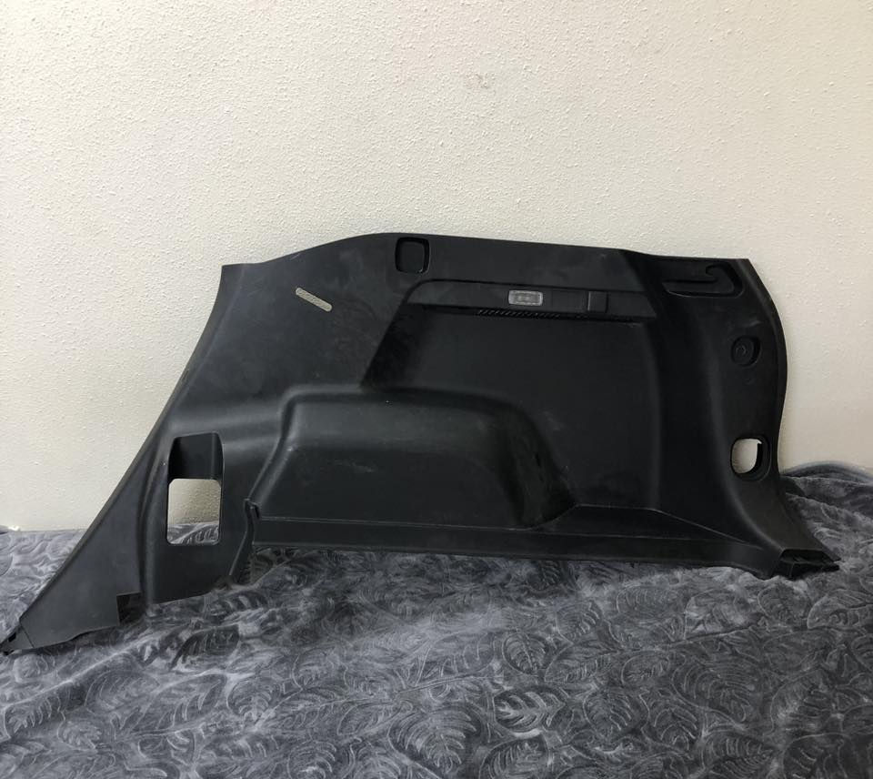 السلام عليكم ..غراض ايكونكس ٢٠٢٥ للبيع .. بك لايت ثابت ايمن لايكونكس خلفي خليجي .. وبطانه خلفيه تفصيخ جهه اليمنى .. بغداد موبايل   ***********
