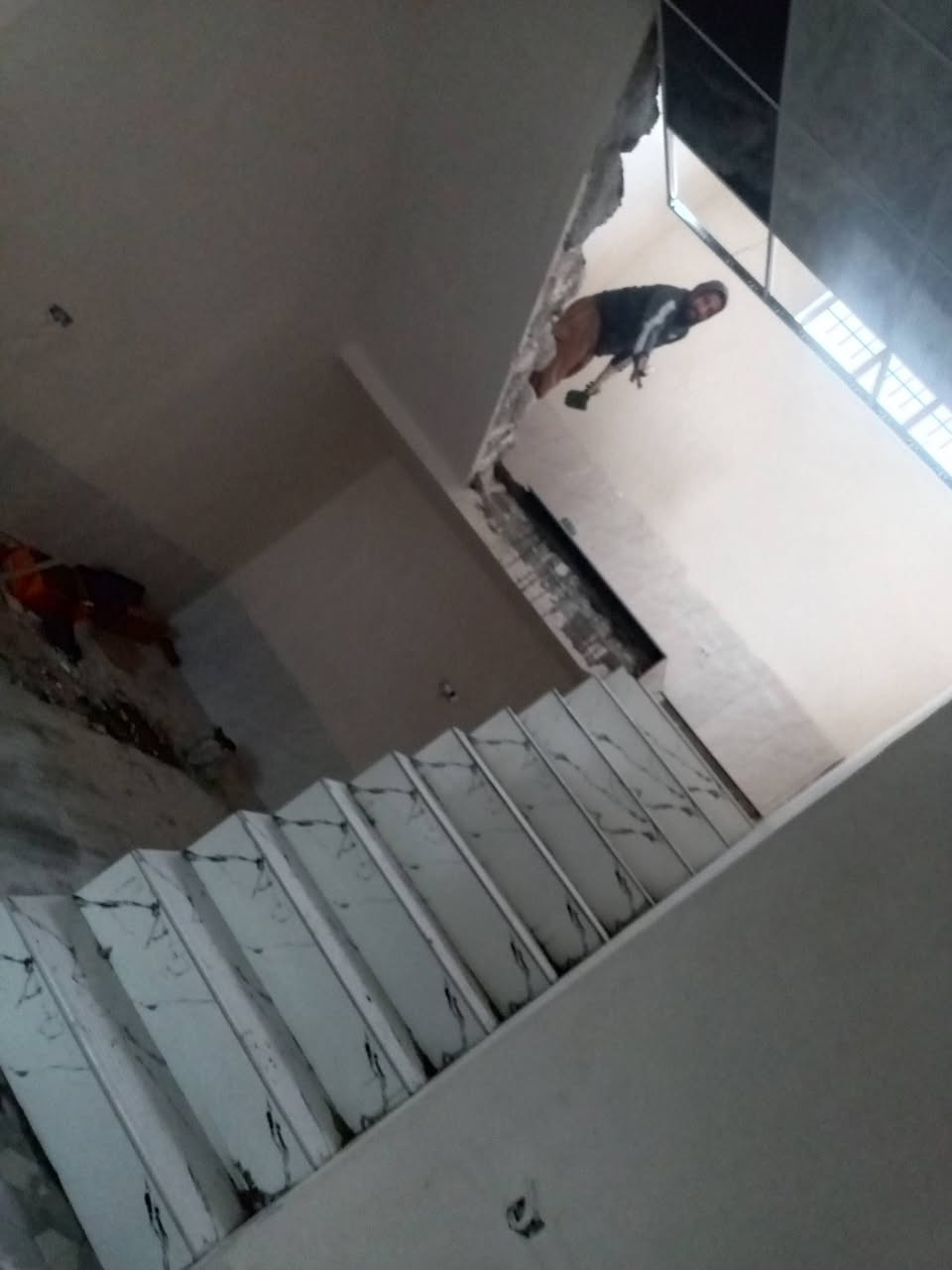 شقل سراميك درجه رقم 1المتر ب3000 متفرق الاستفسار علا رقم *********** ملاحضه ما نتعامل بدين
