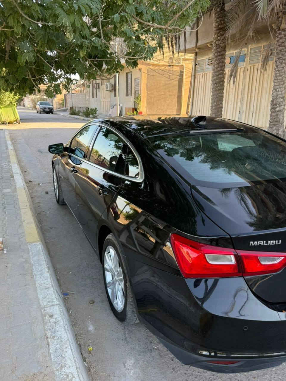 السلام عليكم 
ماليبو موديل ٢٠٢٣ 
رقم اربيل 
لون اسود
السيارة ماشية ٥٨ الف ميل
جاملغ جهة السايق وشويه بالبنيد
نظام ABS 
محرك 1500 تيربو 
مانع انزلاق TCS
مقعد السائق تحكم كهرباء
تبريد قطعتين 
مثبت سرعة 
حساسات  خلفيه
بصمة تشغيل 
بصمة ابواب 
سايد بريك دكمة
نظام فحص ضغط الإطارات 
كامرة خلفية 
تشغيل عن بعد 
شاشة 8 بوصة لمس 
شاشة تدعم اندرويد اوتو
شاشة تدعم ابل كار بلي 
للاستفسار ***********
