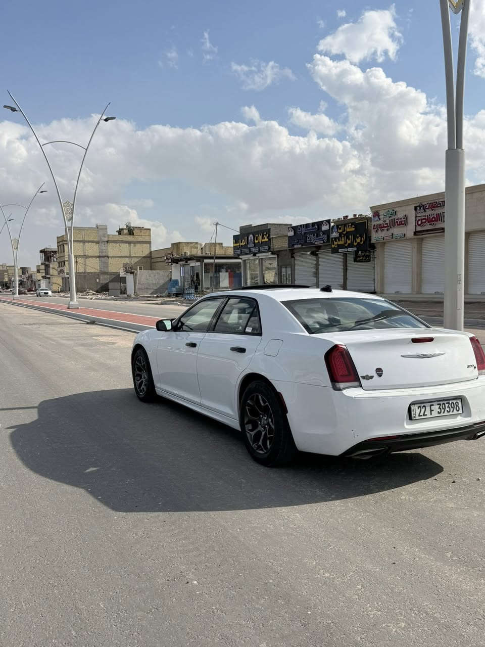 السلام عليكم
سيارة اوبامة موديل 2017 خليجي وكالة هارلم .ازكولد 
سيارة مكفوله كفاله عامه ماعده صبغ الهلال الخلفي طك عندي تاير سياره جاهزه للاخير احله من الصور
ماشية فقط 111الف فقط
سيارة اخت زيرو جديدة فول فول 
بنورامة كشن حار بارد داخل اسود
استيرن كهربايي شفتات كشن خزن ميموري بصمة تشغيل
بعد هواي موصفات هالم معروفة . 
رقم سنوية هزة كلة جديد لحد 2030.  وشنو تردي وكاله تحويل حاضر سعرها 270
مكان سيارة بصره كرمة علي 
اي استفسار اتصال ***********📞
