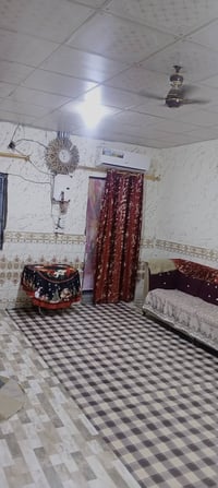 البصرة • حي الجامعة • غرفتين وصالة