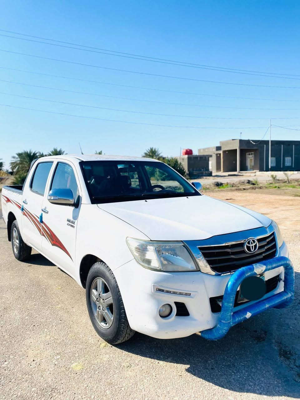 السلام عليكم.
هايلوكس 2014 كويتي الساير. للبيع او مراوس حسب القناعه. كير عادي. رقم واسط مداور ثاني يوم. 
مكفوله ماعده شبرين بارد جوه البك لايت.السياره نضيفه   حداديه جديده تخم تاير تبريد تتفئه. ماعايزه برغي. السعر 195 وبيه مجال. مكاني السماوه المركز. 
للاستفسار 👇🏼
*********** السماوا, المثنى
