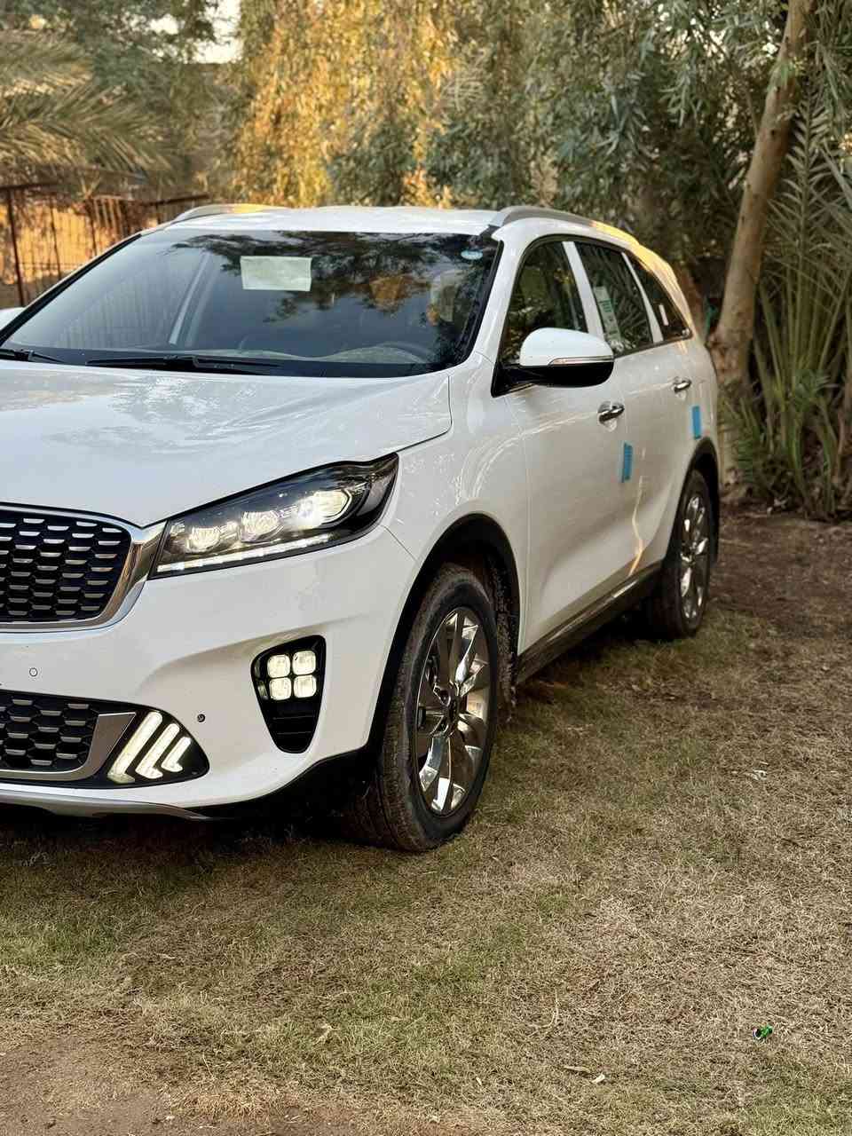 سورنتو 2020 بيع او مراوس رقم اربيل ماشيه 95 الف
مكفوله كفاله عامه من شخط وضع الوكاله فول 
مواصفات عدى البنورما جنطه كهرباء كراسي 2 
كهرباء دبل شباك أريل  نفكيشن بردات خلفيه 
ومعروف باقي المواصفات 

مكان السياره واسط الصويره 
الاستفسار والسعر اتصل ‭0776 605 0712‬
