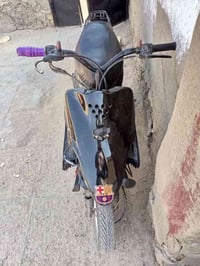 دراجه بيجي نكره سلف شرط مامفتوحه سعرها 180 وبيها مجال قليل رقم 0786463...