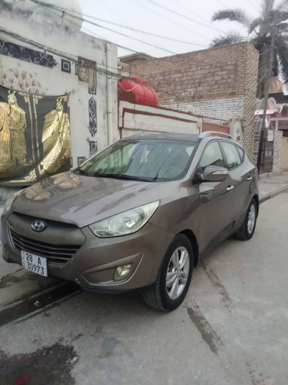 سلام عليكم توسان مديل 2012كفاله من الضربه والفتح جاهزه السيارة من كير او مكينه جدد  جديده تخم تاير جديد تبريد شغال كهربائيات كل شغال شاشه تحكمات استيرن سعره 125او بيه مجال مكاني نجف للاستفسار رقمي ***********واتساب فقط
