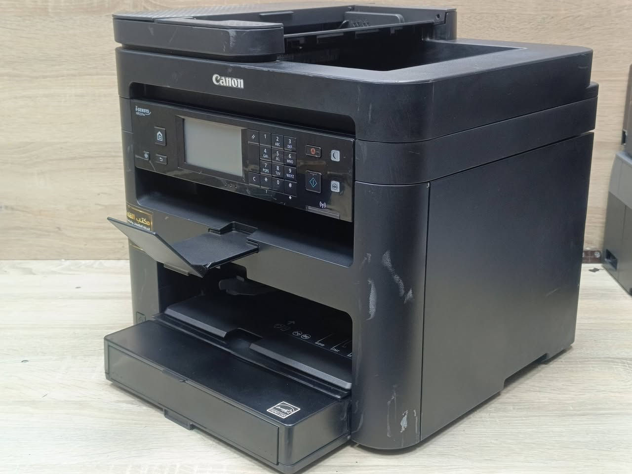 طابعة كانون موديل MF237W اسود وابيض فقط ليزري مستعمل بحالة ممتازة سعر الحبر 10 الف تطبع 1600 نسخه نوع الحبر باودر سرعة الطباعة 23 ورقة بالدقيقة وجه واحد استنساخ طباعة سكنر تحتوي على فيدر لطبلعة مجموعة الاوراق بامر واحد كما تحتوي على WIFI و WIFI derict يمكن ربطها على موبايل وتابيلت ولابتوب 🚦 سعر الطابعة 175 الف 🚦مع كاترج جديد بداخلها وكيبل كهرباء وكيبل كومبيوتر وقرص تعريف نسبة نظافة الجهاز 90% .
📦 للطلب *********** - *********** 
🚕 يوجد توصيل لكل المحافظات بضمان تشغيل وفحص. 
#الصفوة
#طابعتي
