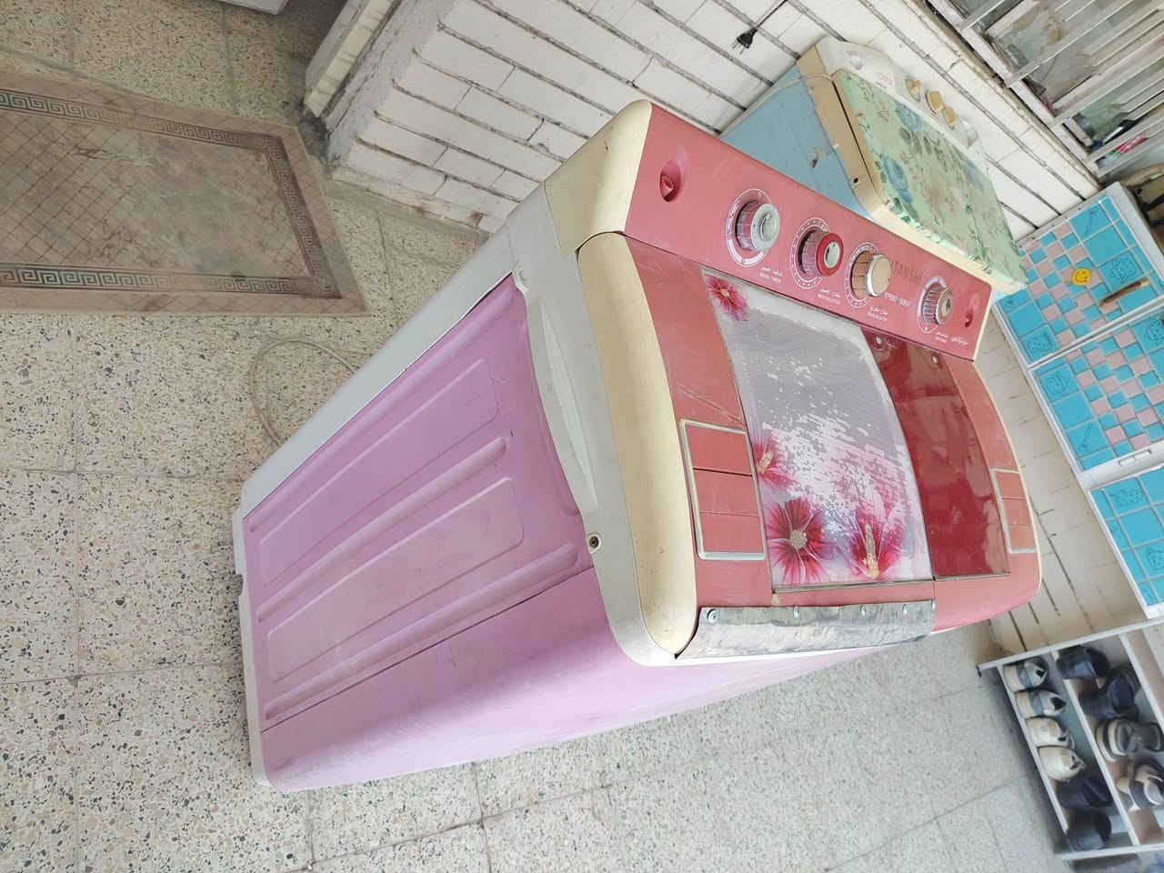 للبيع غساله نوع HTANSHI نظيفه وكله شغاله غسل تحفيف تصريف ماء تمام ماطوراته الأصليه ومامصلحه وعلى الفحص وبيه ضمان سعره 75 الف في مركز مدينة الحله حي الزهراء قرب مجسر الام موبايل ***********
