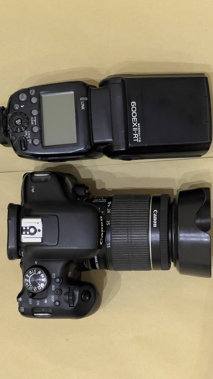 كامرة كانون 750D مع عدسة 18/50 + فلاش كانون اصلي
مع كامل الملحقات جنطة + شاحنة + بطاريات 2
السعر 425 الف


**إذا كنت صاحب هذا الإعلان وتريد حذفه لأي سبب، رجاءا أرسل رسالة إلى الدعم الفني**