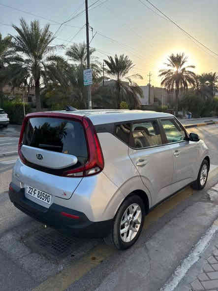 كيا صول موديل2021 فئة S مكينة 2000 دوش حادث سطحي مقدمة البنيد تكحيل وصبغ في العراق جاملغ خلفي وباب خلفي أيمن  بدون دواخل بسبب شخوط فقط مواصفاته كشن كهرباء ردار نقطة عمياء 3 وضعيات قيادة تحكم ستيرن شاشة كبيرة رقم أربيل بسمي هزة جديدة ماشية 46 ميل السعر 140 وبيها مجال مكاني بغداد الكرخ للاتصال***********
