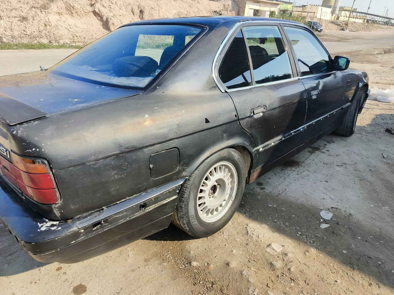 بي ام حجم 525
كير عادي 
سيارة أحلى من الصور 
حائز ثالث شرط التحويل
السعر 20 ويرحم والديكم الموشراي لايتصل 
بيع مستعجل
مكان: صلاح الدين 
للاتصال:***********
