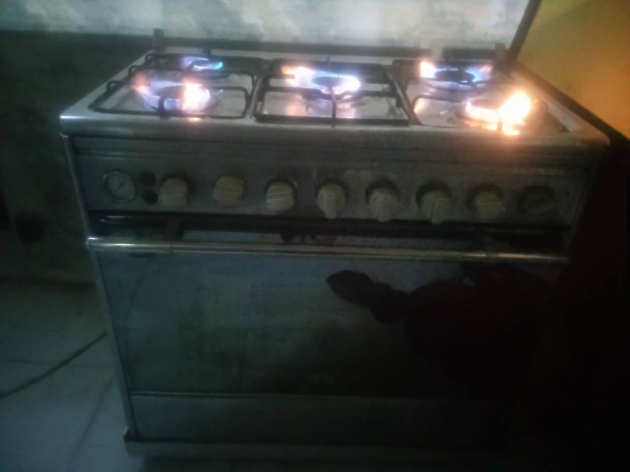 السلام عليكم.طباخ للبيع نضيف .ب٢٦٠ وبي مجال رمادي داخل الشراي يعلق واتواصل ويا خاص والتوصيل عليه


**إذا كنت صاحب هذا الإعلان وتريد حذفه لأي سبب، رجاءا أرسل رسالة إلى الدعم الفني**