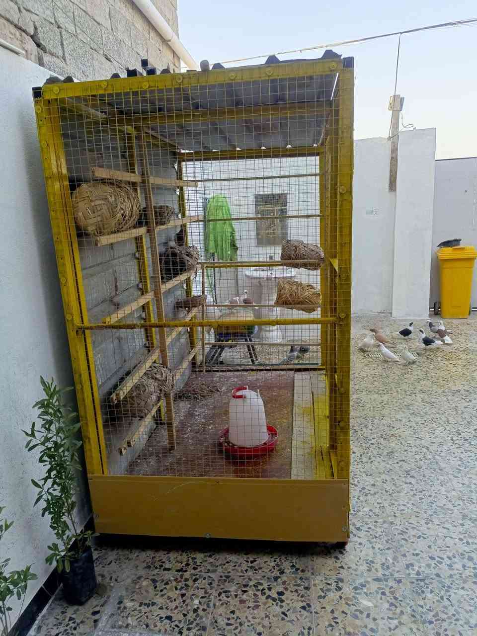 برج تفصال  متحرك  ارتفاع مترين والعرض مترين و15 سانتيم  السعر 350  العنوان بغداد تقاطع سبع اقصور  واتساب ***********
