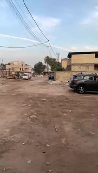 أرض في نزال سليم دروش  قرب مدرسة حاتم الطائي  مساحة الأرض ١٠٠ بدون أوق...