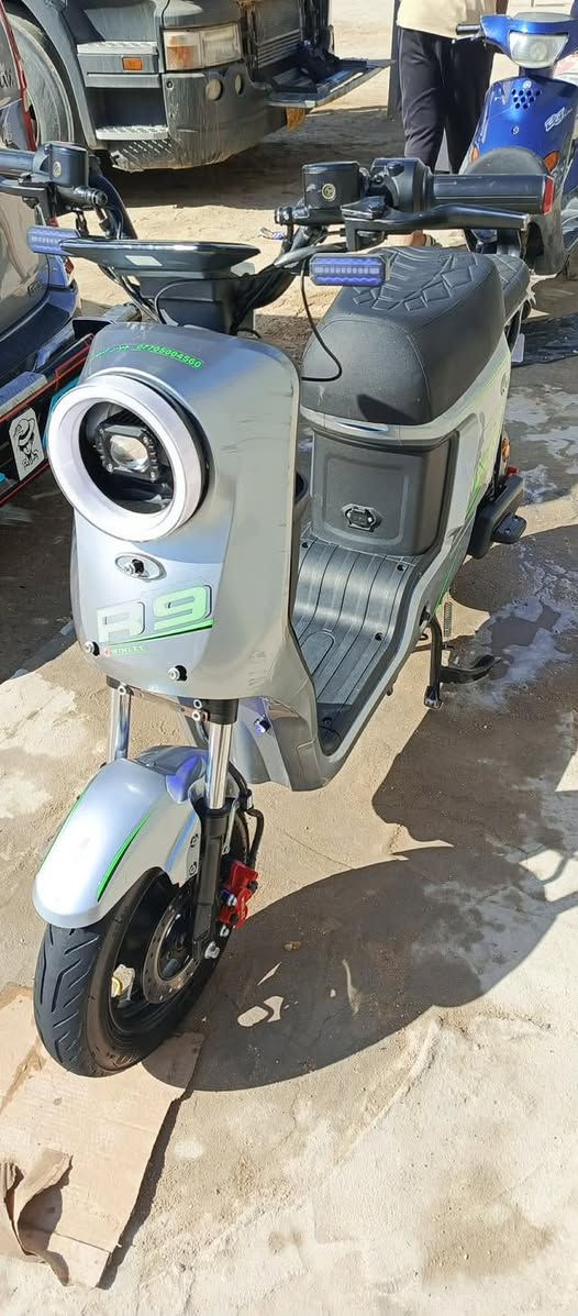 دراجه لبيع السعر 200 و بيه مجال الدراجه طافيه مكان البصره ابو الخصيب ***********
