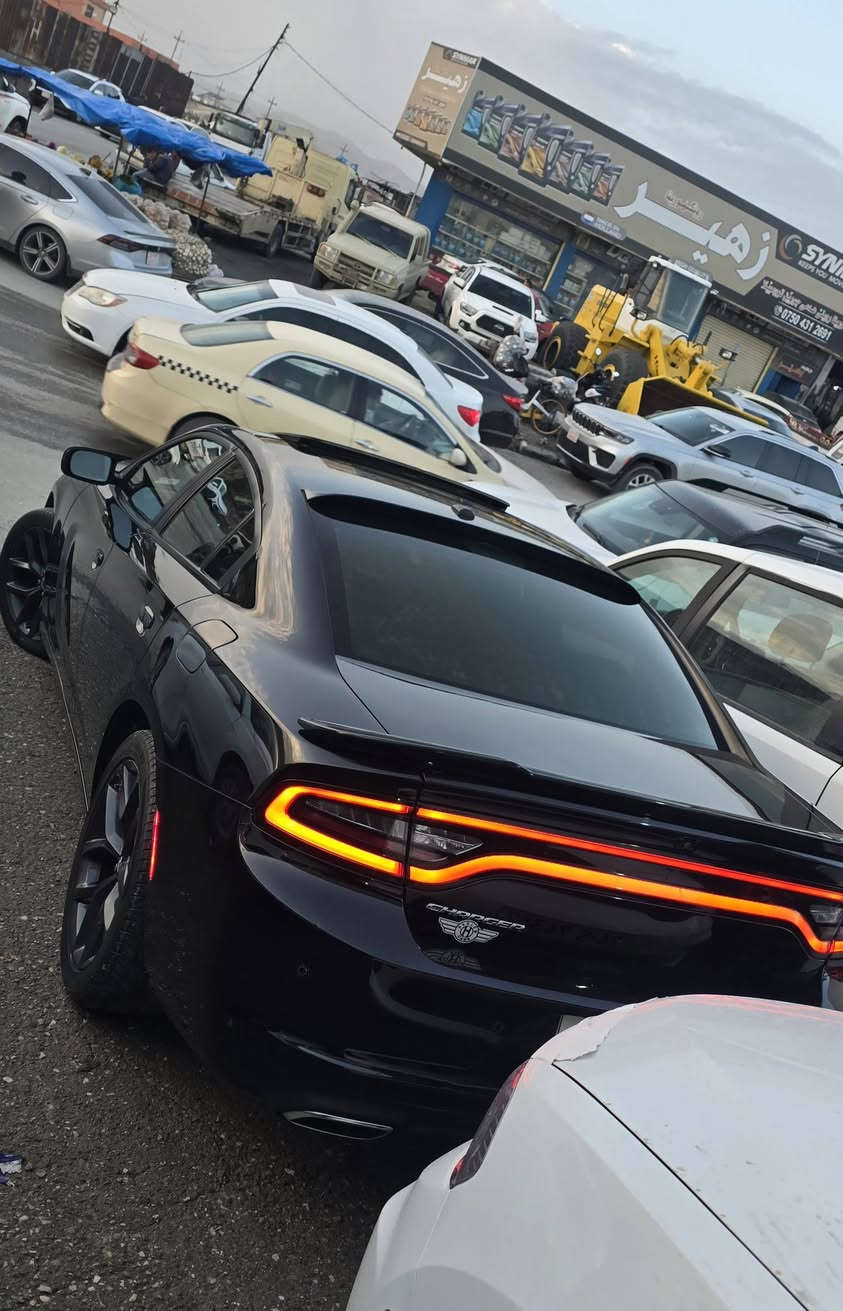 جارجر 2019 SXT PLUS
6 سلندر تو ويل 
ماشية 80mile حقيقي ✅️
بيها قطعة صبغ وقطعتين تبديل شركة 

فتحة سقف ( سلايت )
داخل ابيض
كشنات جلد 
شاشة أبل كار بلي واندرويد اوتو 
تشغيل عن بعد
ويل قياس 20 

جداً نظيفة السيارة استخدام شخصي 
بدون نقص نهائياً

السعر : 205 وبيها مجال 
مكان السيارة دهوك 
***********
***********
اتصال أو واتساب
