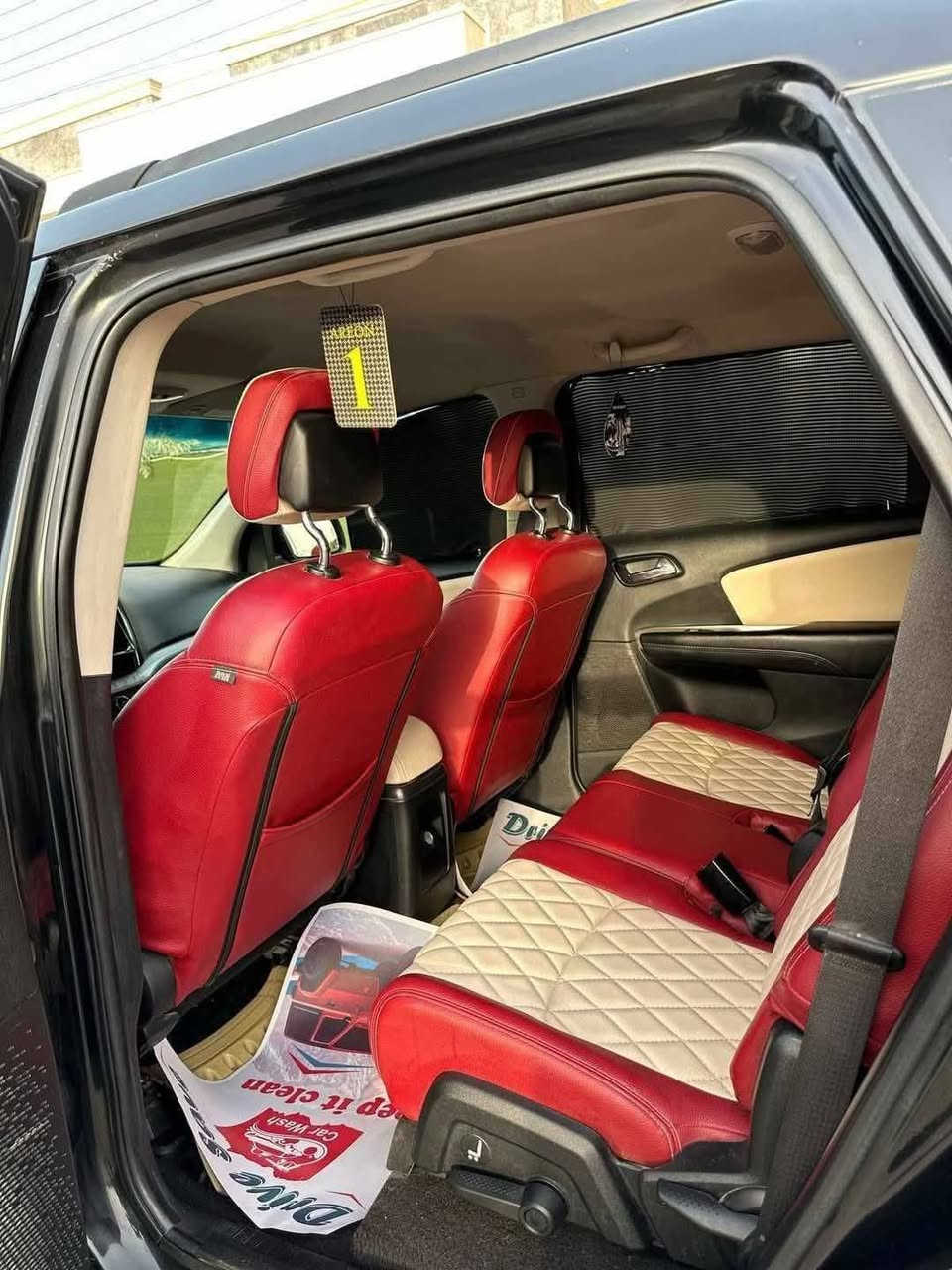 السلام عليكم للبيع جورني 2018 سنويه لغاية 2028
بأسمي السياره 
حره تحويل رقم دولي ذي قار
وارد امريكي 
 حادثها جاملغ وبنيد وباب 
7راكب
 4سلندر2400
 بصمه 
شاشه كامره
 ويل كب
 حاجب داخل
 جلد احمر 
 وبعد بيها مواصفات
 السعر 139 ملاحظه مراوس بشاهينه لون ابيض فقط غير الشاهينه ماريد العنوان الناصريه  رقم الهاتف ***********
