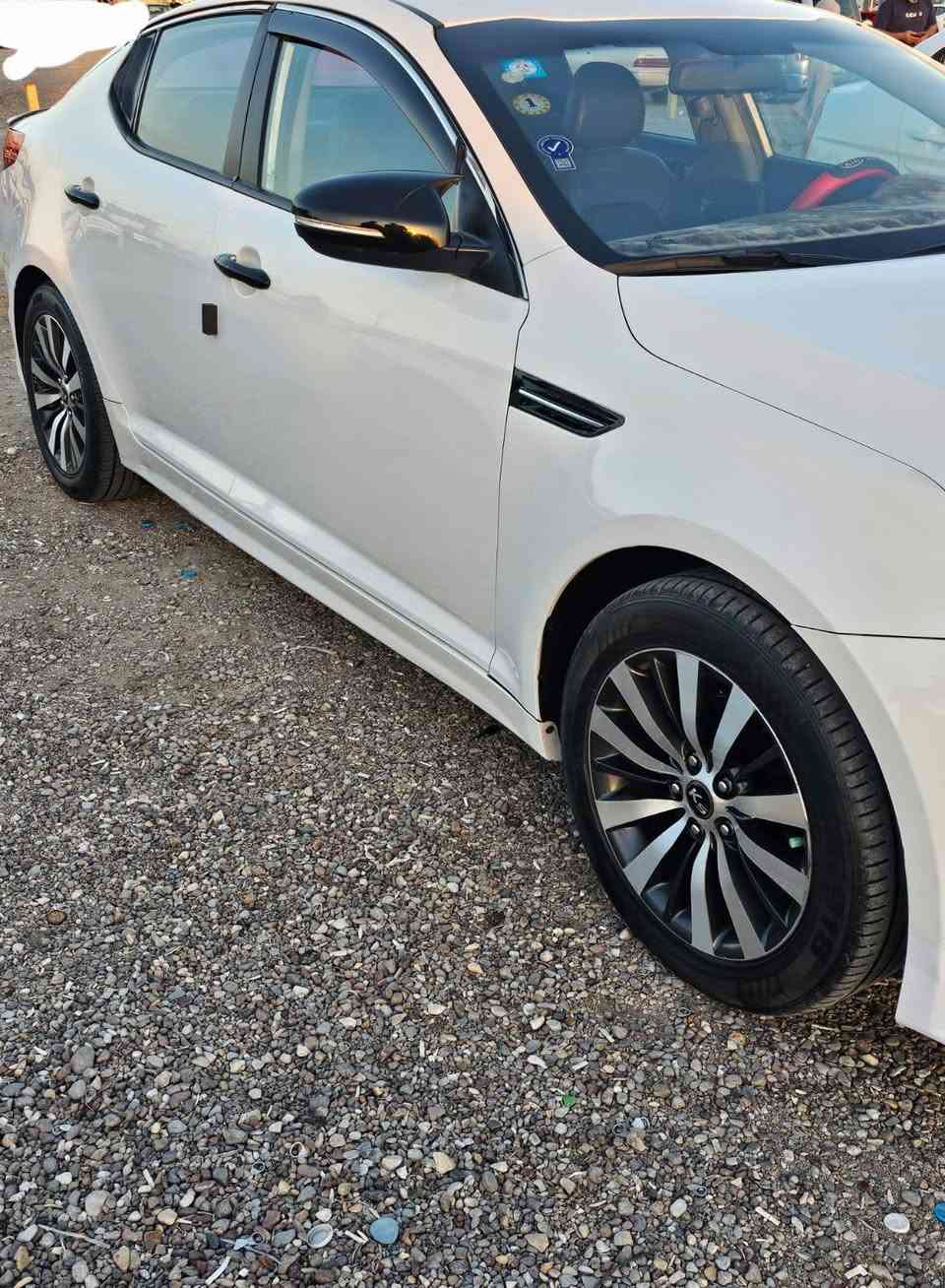 السلام عليكم كي فايف موديل 2013 وارد كوري السياره كفاله عامه ما عدا زروف التكسي فقط السياره حداديه تبريد تخم تاير كير مكينة كله جاهز مكينه حجم 2000 CVVL خطين محور خط واحد رقم بصره الجديد( R 14) مرحله وكامله سنويه لغاية 2029 مواصفات السياره تحكمات ستيرن شاشه كامره خلفيه نضام ايكو اقتصادي اواكس ويل كروم تبريد امامي خلفي امرايات شفط بيه هواي مواصفات معروفة السعر 125 وبيه مجال قليل للشراي رقم الهاتف *********** العنوان البصرة القبله حي المهندسين ( السياره جديده جدا وما متعوبه )
