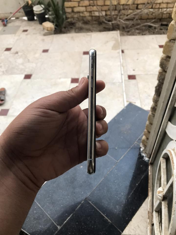 ا
السلام عليكم ايفون اكس عادي 
مبدل شاشه وبطاريه 
ذاكره256
فيس ايدي شغال
جهاز كلش جديد
السعر 140وبيه مجال بسيط
***********
وتساب او تصال
