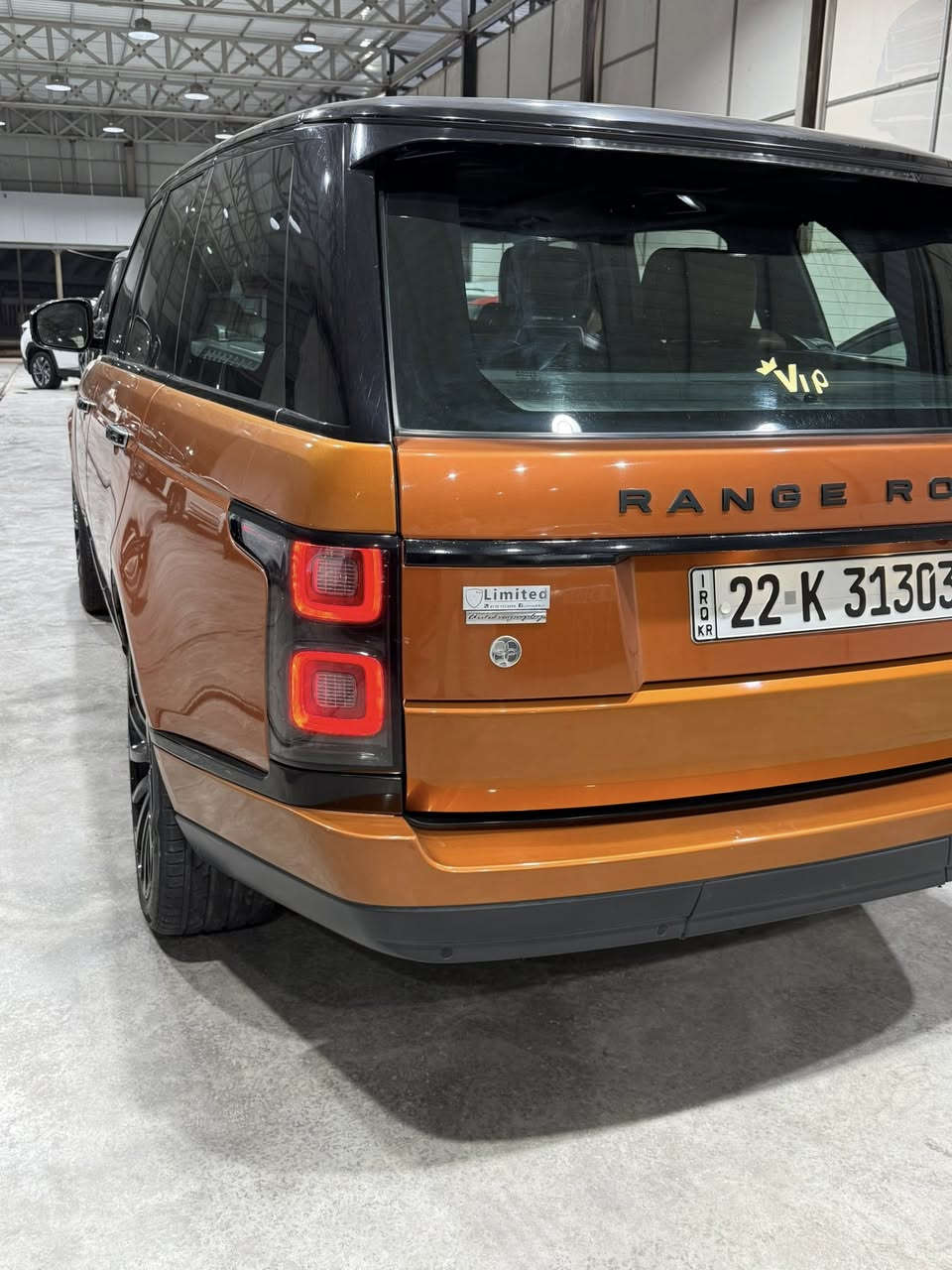 السلام عليكم رانج روفر فوج VIP الون الوحيد بالعراق جناح منفصل سياره سردار طلب خاص🧡📴🟠مكتوب بالسنويه VIP 
مواصفات بانوراما 
مساج تدفئه تبريد بالكشنات
دوسات كهرباء
بوب شفط
صندوق شفط
سستم صوت ميريديات 
كامرات 360 درجه 
بصمه
مري شفط 
بجم LED 
بكلايت مال 2020 
نضام الايتات الامامي متحرك من تستدار او تلوف 
وبعد هواي مواصفات تعجز عن السان 

رقم ***********
للبيع او مراوس حسب القناعه
