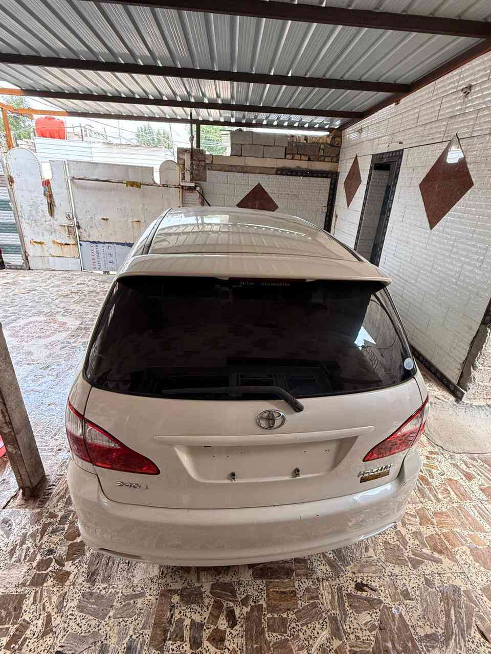 سلام عليكم ابصم أدوات دخول جديد سياره نضيف وبالواقع انضف من الصور وتجي وتشوف بعينك سعرها 60وبي مجال 
للستفسار اكثر ***********. / ***********
