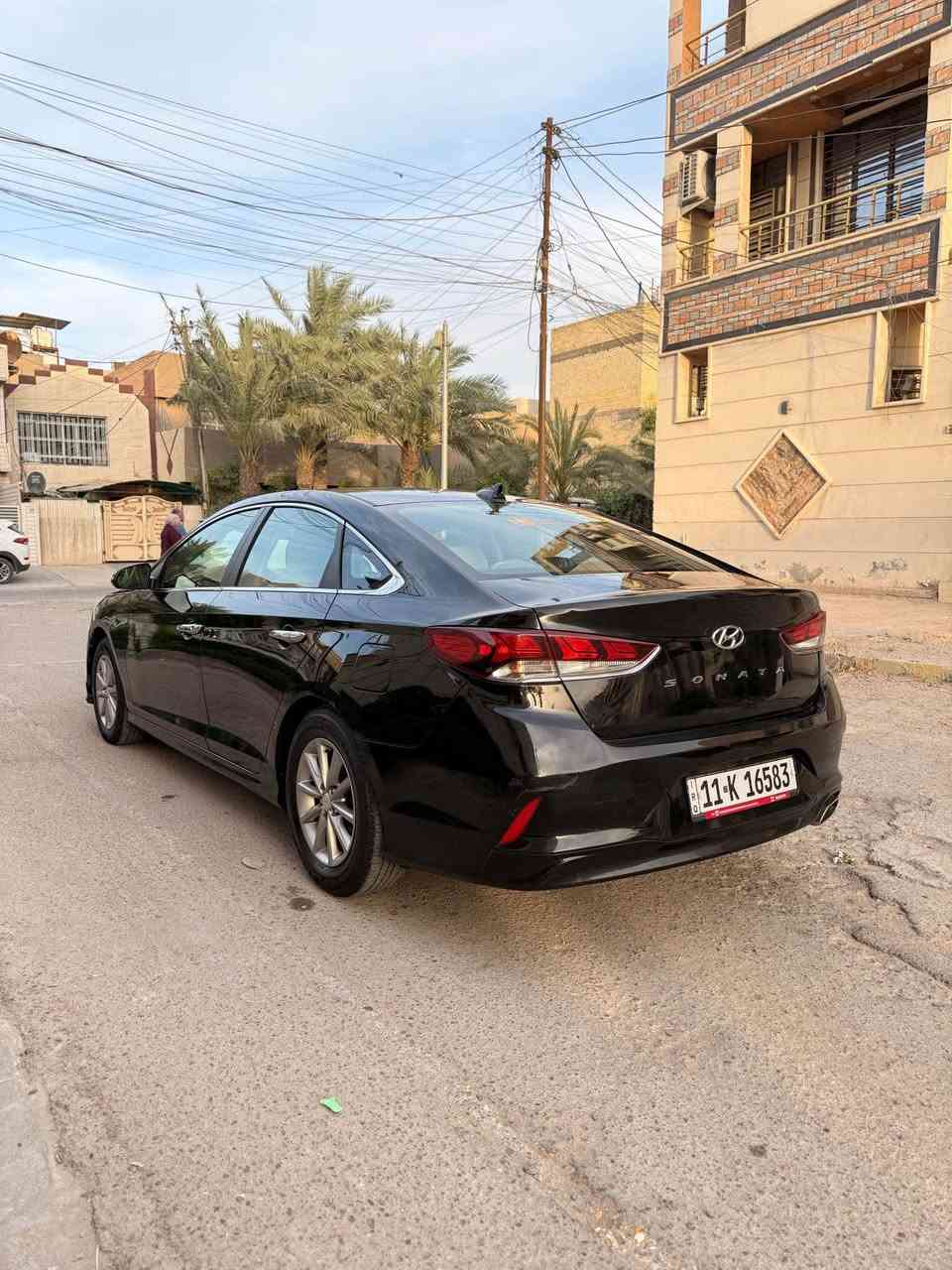 السلام عليكم حبايب 
هونداي سوناتا 
موديل 2018 
ماشيه 87 mil
جديده لوك 
بيها 3 قطع موضحه بالسونار 
السعر 123 ورقه وبيها مجال شي بسيط حك الجيه 
العنوان بغداد - الامين الثانيه 
للتواصل: *********** بغداد, العراق
