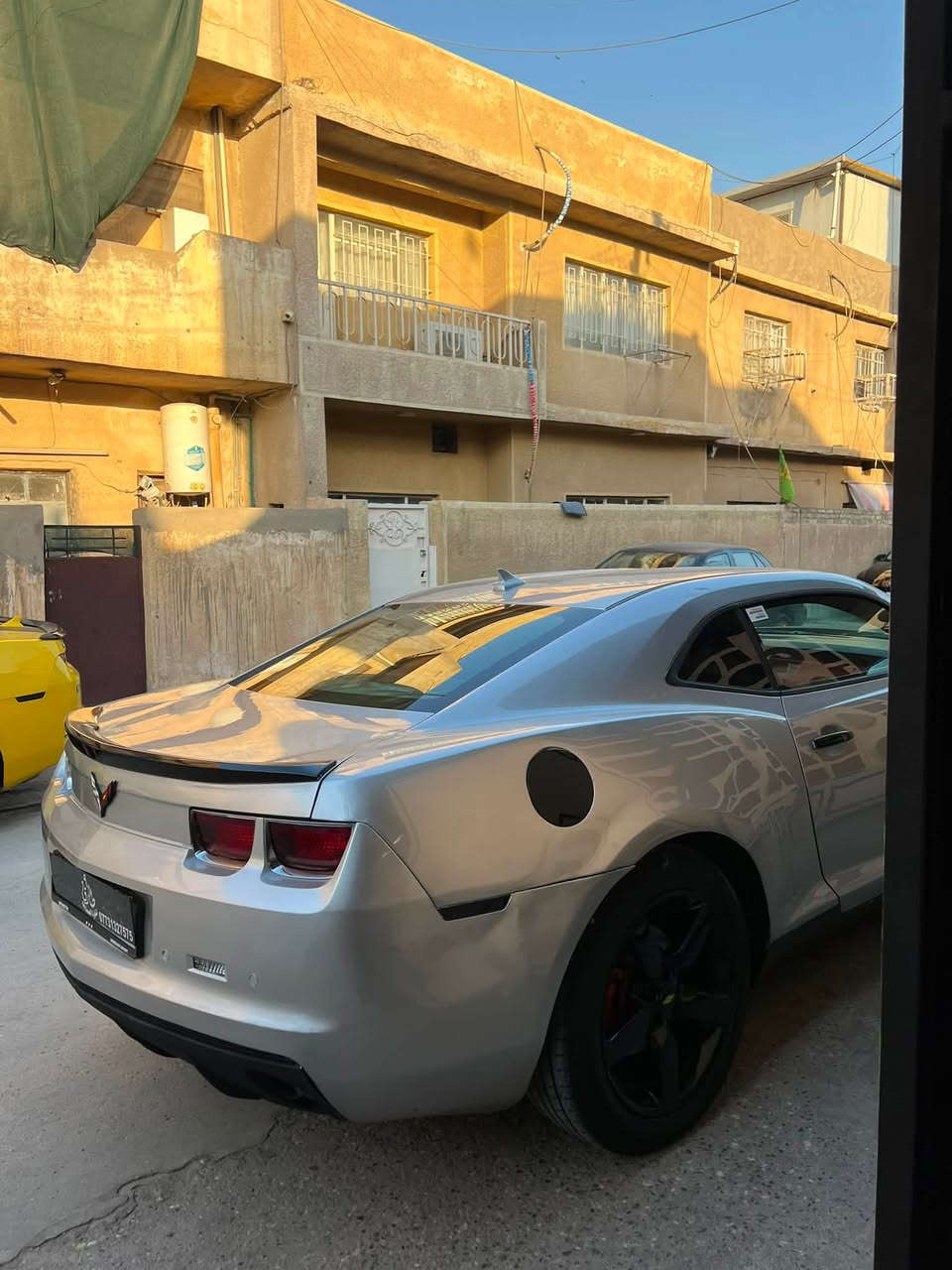89 ورقه 

 وانظف 12
السياره باسمي شخصيا
جاهزه رقم جديد
كامله بدون اي نقص
بيع بدون مراوس
السياره كلش نظيفه 
موديل 2012
ماشيه ٦٣
محرك 6 سلندر 
لون سلفر  
كراسي كهرباء
تحكمات ستيرن 
تبريد ثلج 
صدر امامي خلفي نظيف 
شفتات سرعه  
ويل 20 
بجم زنون 
السياره كلش مميزه ونظيفه  
مكان السياره بغداد الجديده 

سعر السياره 89 ورقه قفل

*********** واتساب
اذا مجاوبتك راسلني واتساب
واني الممنون 🌹
