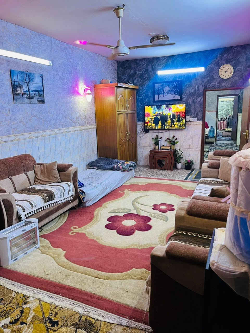 مشتمل للبيع شعب سارع الصحة خلف شركة الببسي  للاستفسار ***********
