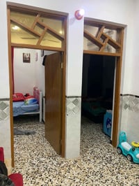 يوجد بيت للبيع ومراوس حديث جدا بناء ٢٠٢١ سند 25 في منطقة مقابيل المرور...