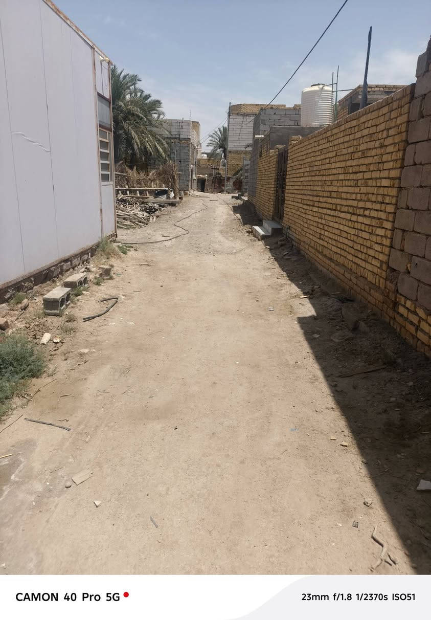 بيت وقطعه لبيع زراعي ناحية فضليه حي خظر قريب عله مقام خظر مساحة ٣٨٠ بناء بلوك سقف كونكريت غرف ٢ صاله مطبخ طارمه صحيات ديوانية هول حديقة خدمات ماء كهرباء شارع سعر ٦٥ وبي مجال قليل وتصال عله رقم *********** وتصال عله واتساب
