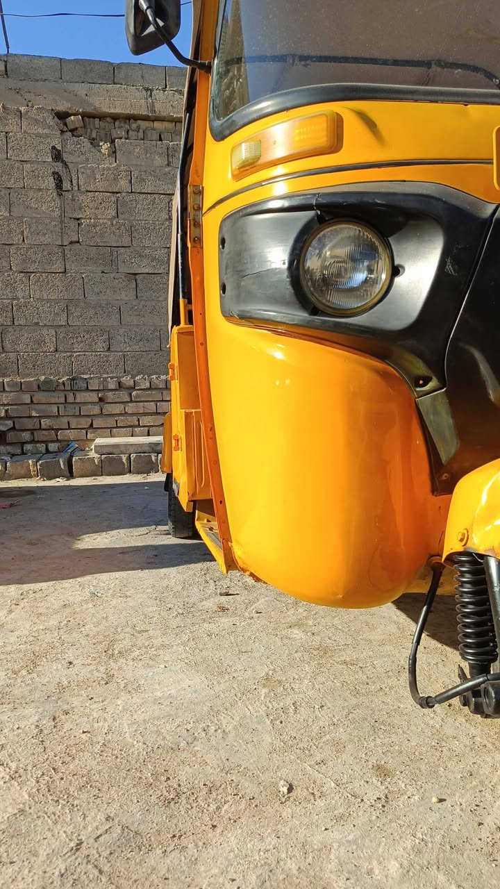 سلام عليكم تكتك للبيع 21 مصبوغه عام لجماليه بس اتصال فقط لحد يراسل بسمي ***********
