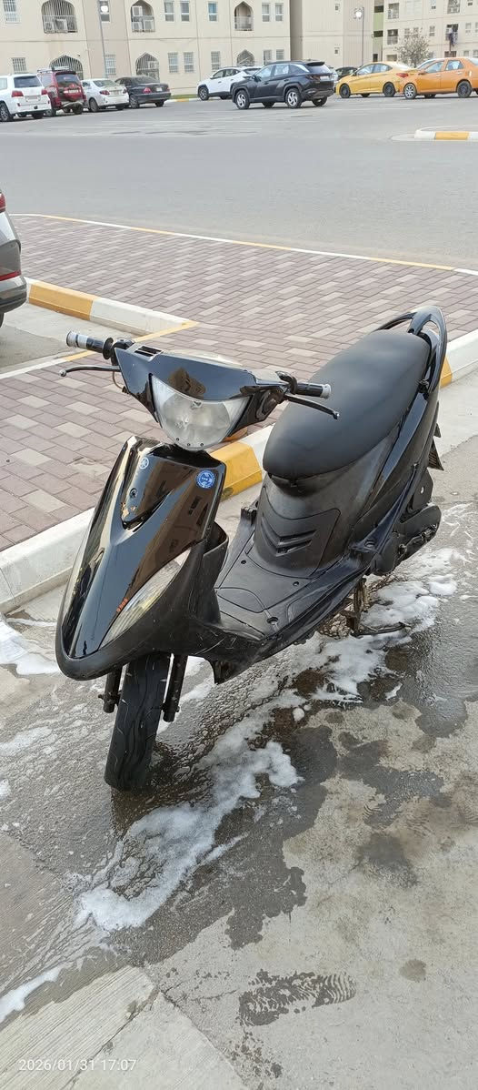 سلام عليكم  دراجه مكس عدله كابريتر  الدراجه خير من الله  نقص بس دبلاات امامي قفط رقم ***********
