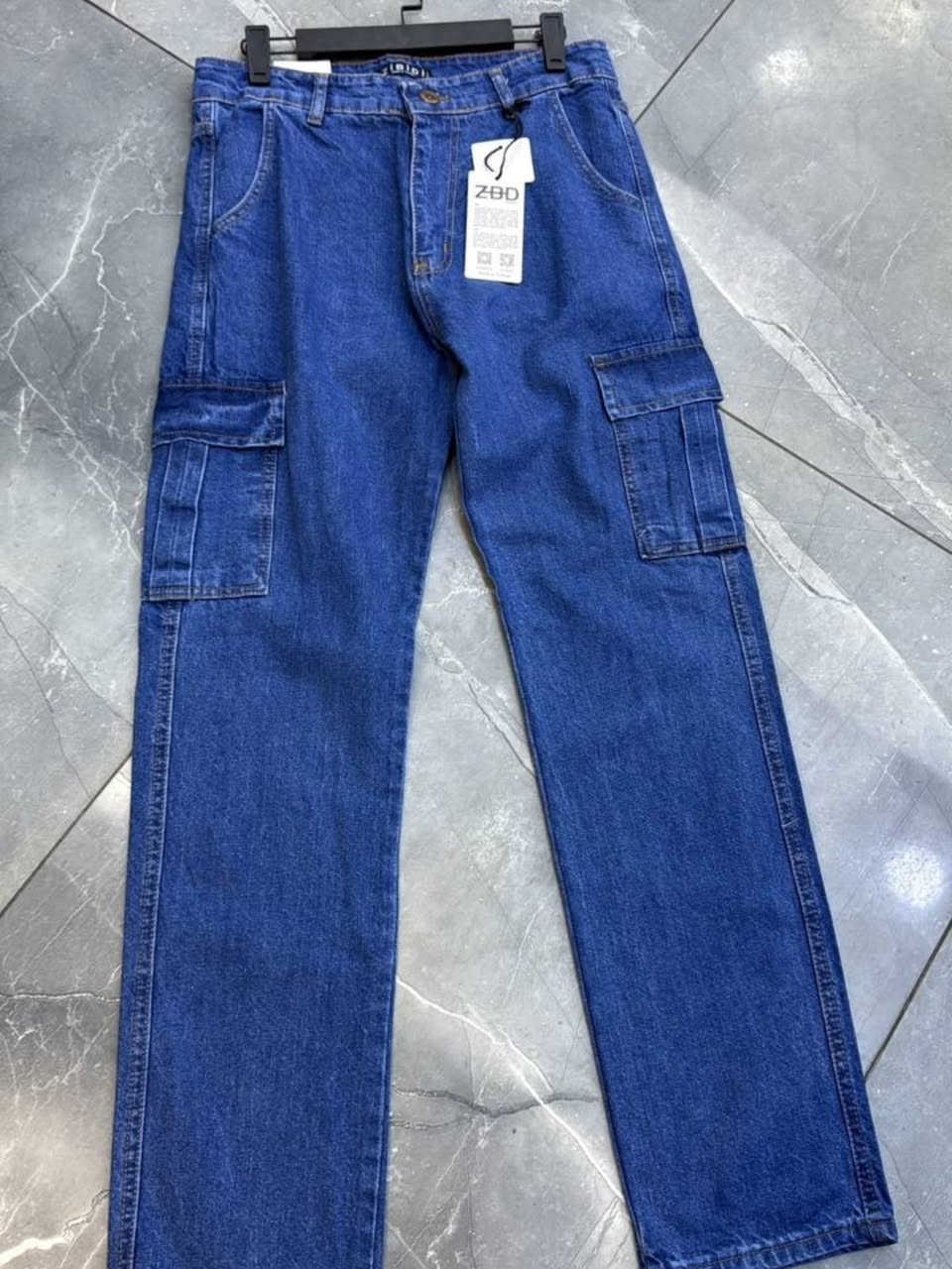 - متجر -  #أزياء_جيرسو 
- يقدم لكم -  بنطرون جعب  💯🛍️
- السعر -  19 الف 
- للتواصل -  @wo.3h
- يوجد لدينا توصيل - 🚛
- الموقع - ذي قار قضاء النصر مقابل مدرسة التراث


**إذا كنت صاحب هذا الإعلان وتريد حذفه لأي سبب، رجاءا أرسل رسالة إلى الدعم الفني**