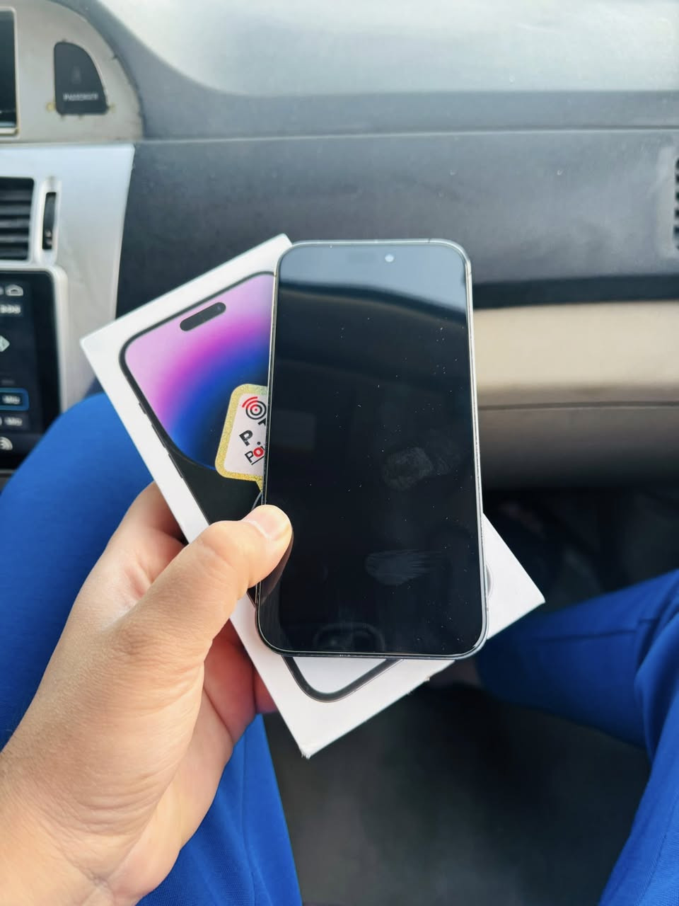 ايفون 14 برو ماكس
ذاكرة /256
بطاريه/86
تك سيم ماستر. كارتون كامل 
جهاز كله بلادي فقط شاشا اصلي مبدل تفصيخ شرط الحاسبه 
للمراوسه فقط اب الترا اس 23 او 24 خابر 

0780 624 1025
