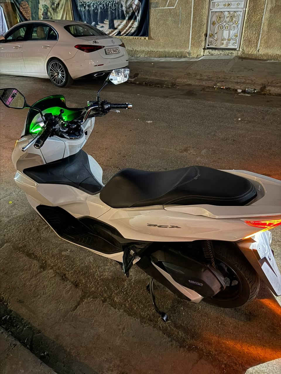 لسلام عليكم بيسي اكس الجيل الرابع دراجه خير من الله شلعه ومعدل مكفوله كفاله عامه جيب فيتر وتعال افحص دراجه نكره وماشيه 29 الف حقيقي السعر 17 ورقه وبيهة مجال 
العنوان الطالبيه خلف مسبح الصفاء 
الرقم *********** مامتواجد خاص
